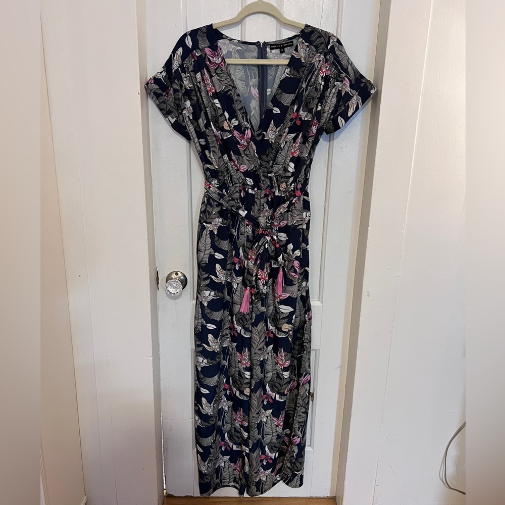 America & Beyond jumpsuit with pockets, size M, palm print